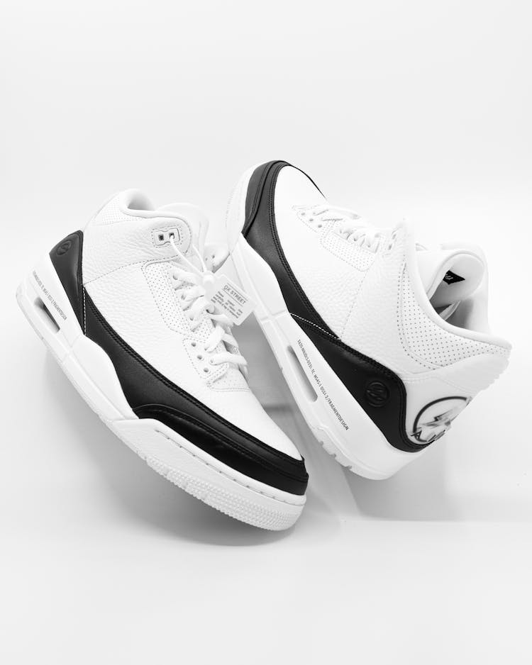 Jordan 3 Retro Fragment