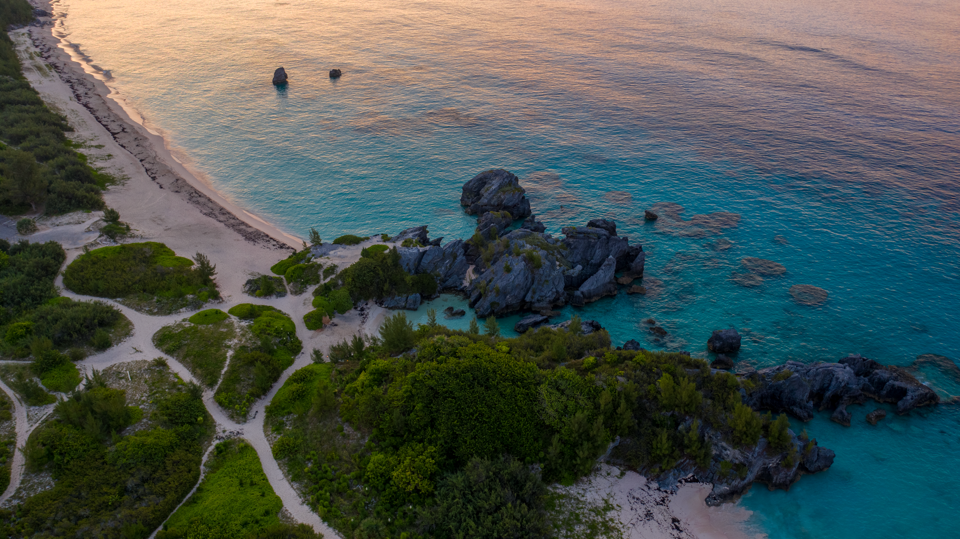 When is the Best Time to Visit Bermuda? Weather, Seasons & Insider Tips