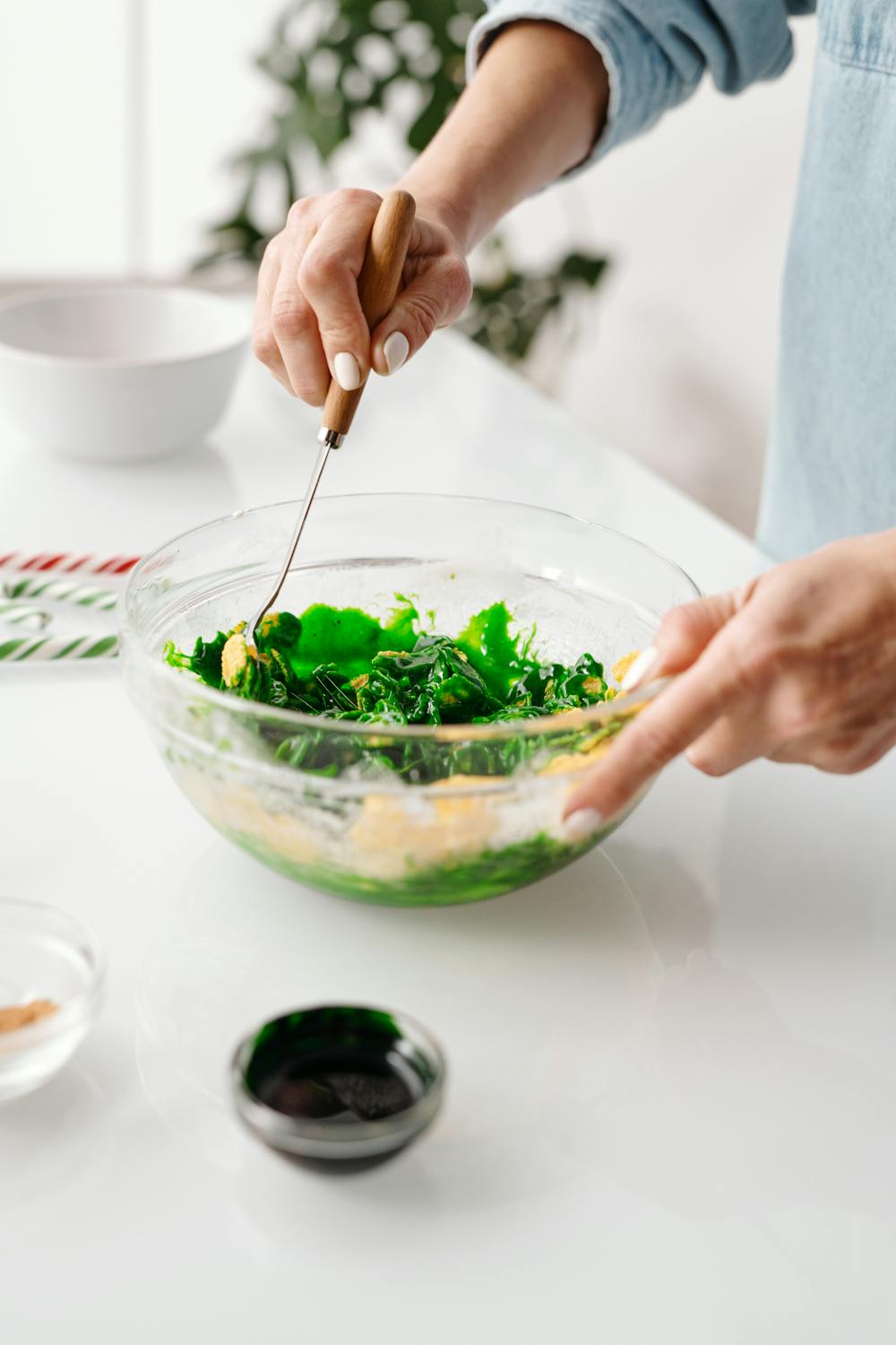 Chickpea and Spinach Salad with Tahini Dressing