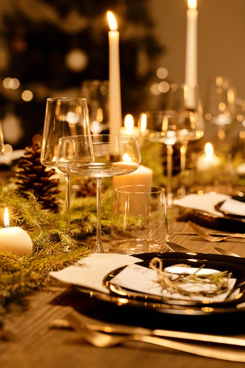 Elegant Table Set-Up for Christmas