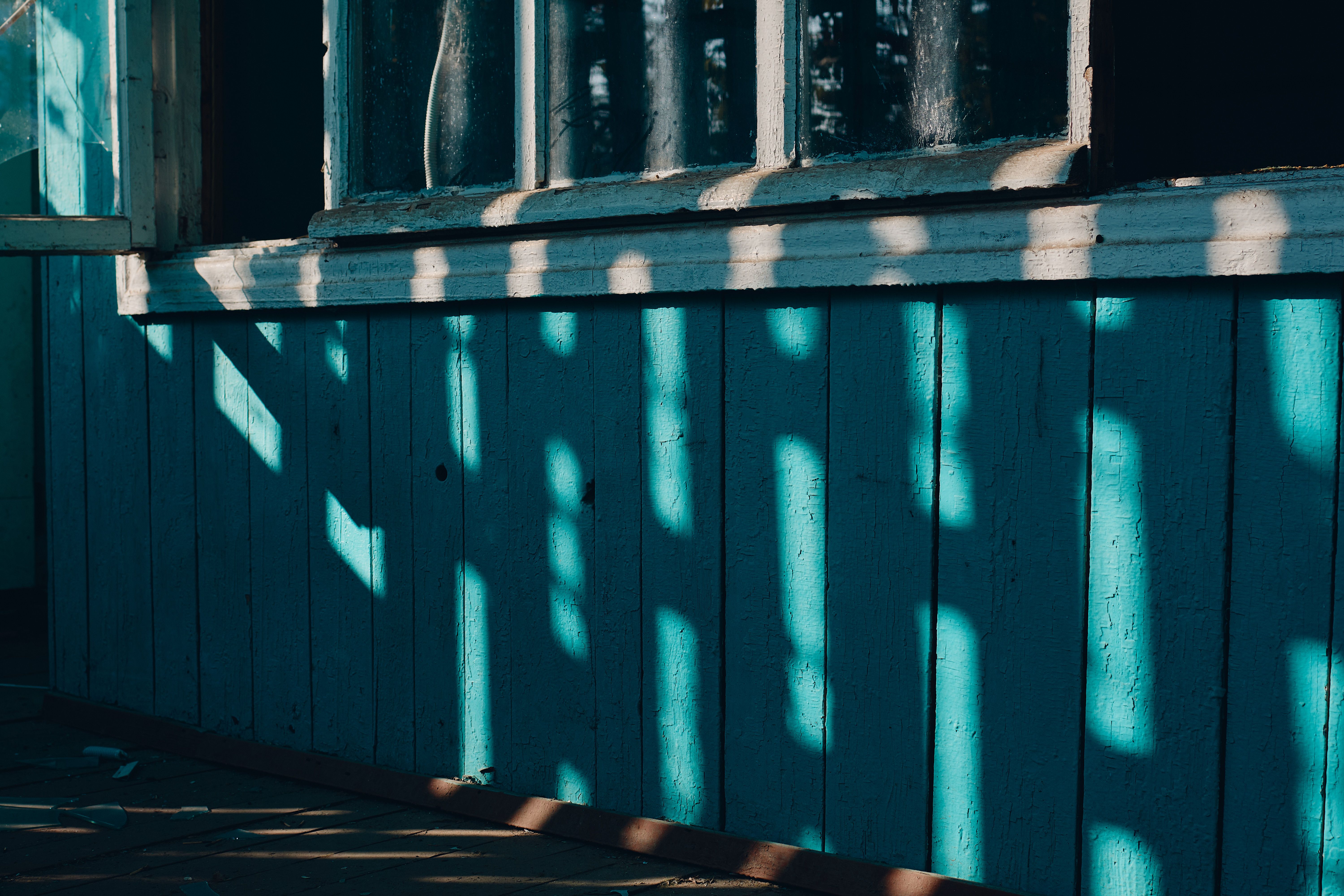 Exterior Painting in Pratts Bottom — surfaces prepped and cut in by hand