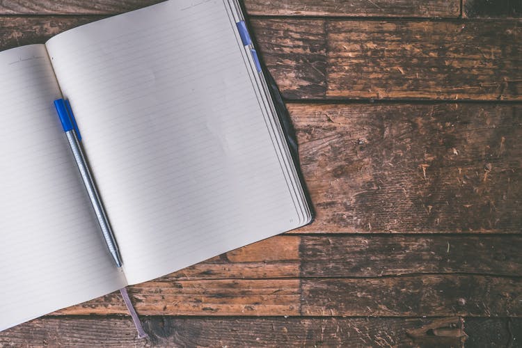 Master the Art of Mindful Journaling: A Beginner's Guide thumbnail