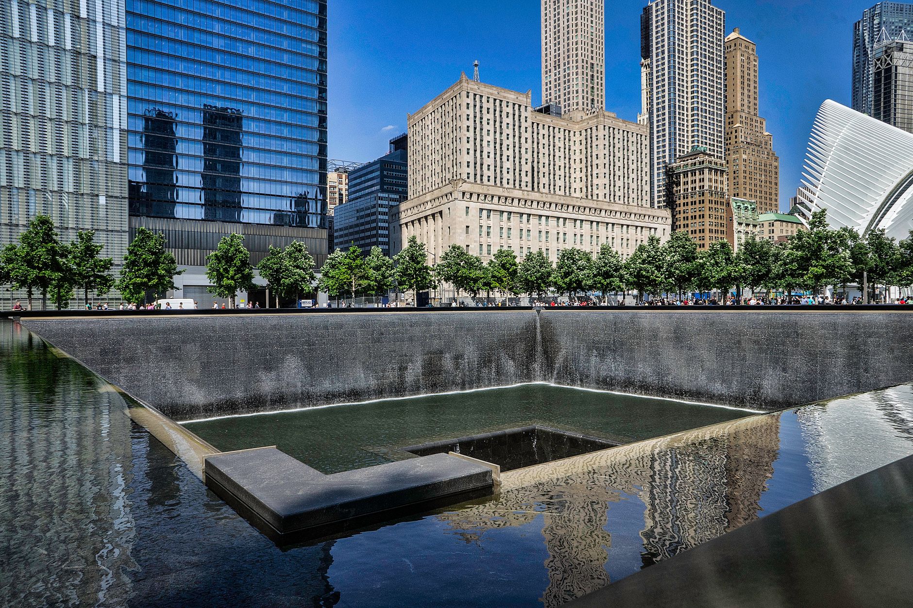 25. výročie 9/11: Američania si pripomínajú obete teroristických útokov pietnymi ceremóniami