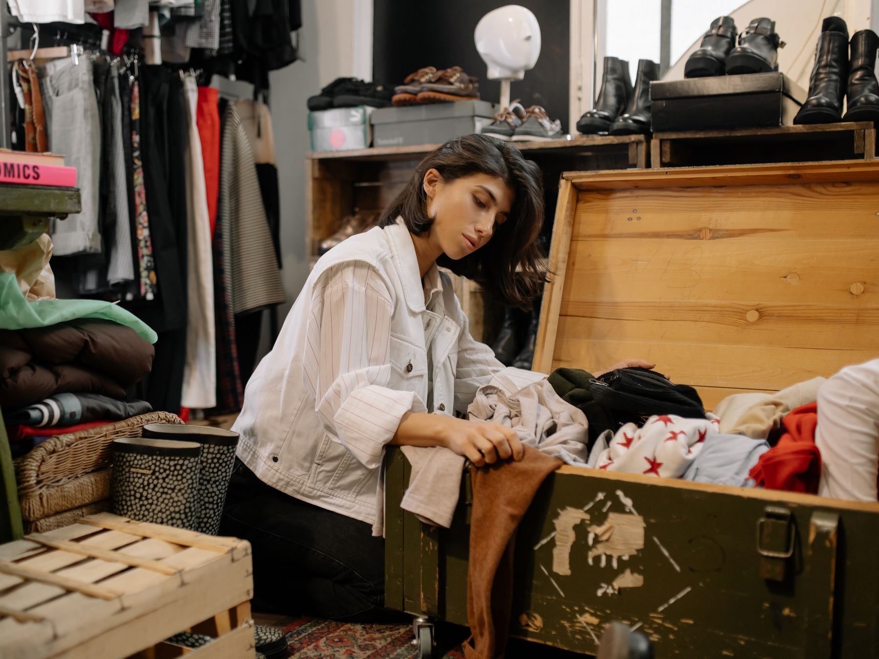 Blackheath Royal Standard — professional packers wrapping and boxing belongings