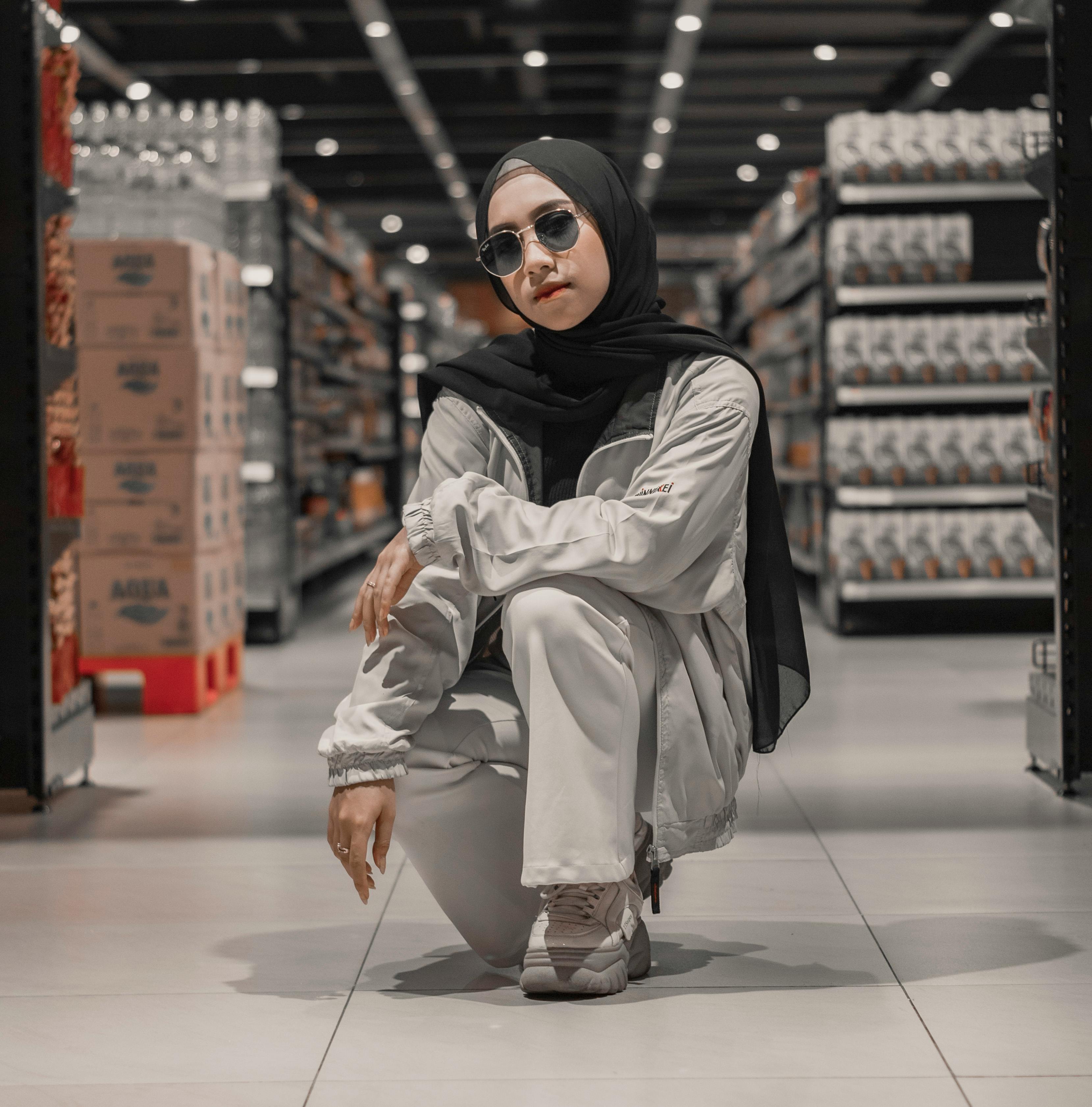 Inspirasi Gaya Hijab Kece Tanpa Banyak Layer: Biar Penampilanmu Makin Cetar!