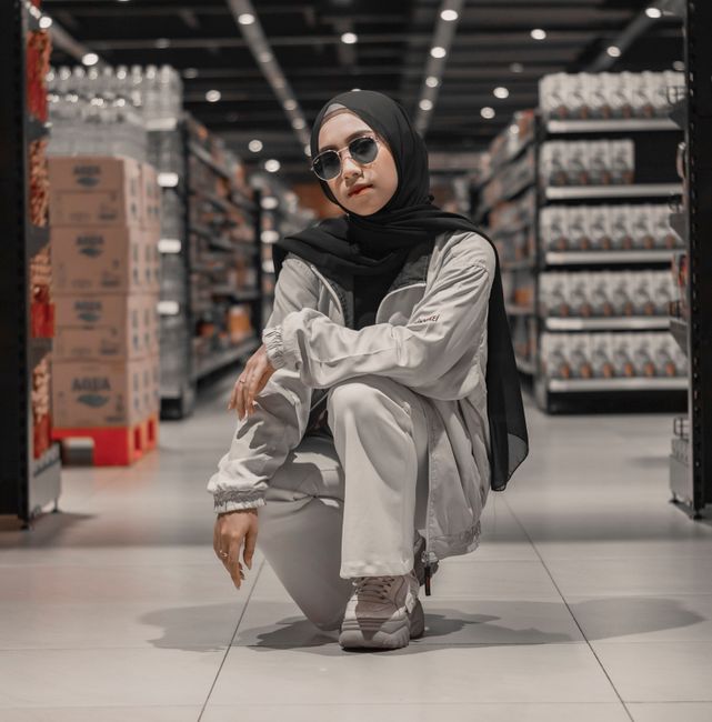 Inspirasi Gaya Hijab Kece Tanpa Banyak Layer: Biar Penampilanmu Makin Cetar! Inspirasi Gaya Hijab Kece Tanpa Banyak Layer: Biar Penampilanmu Makin Cetar!