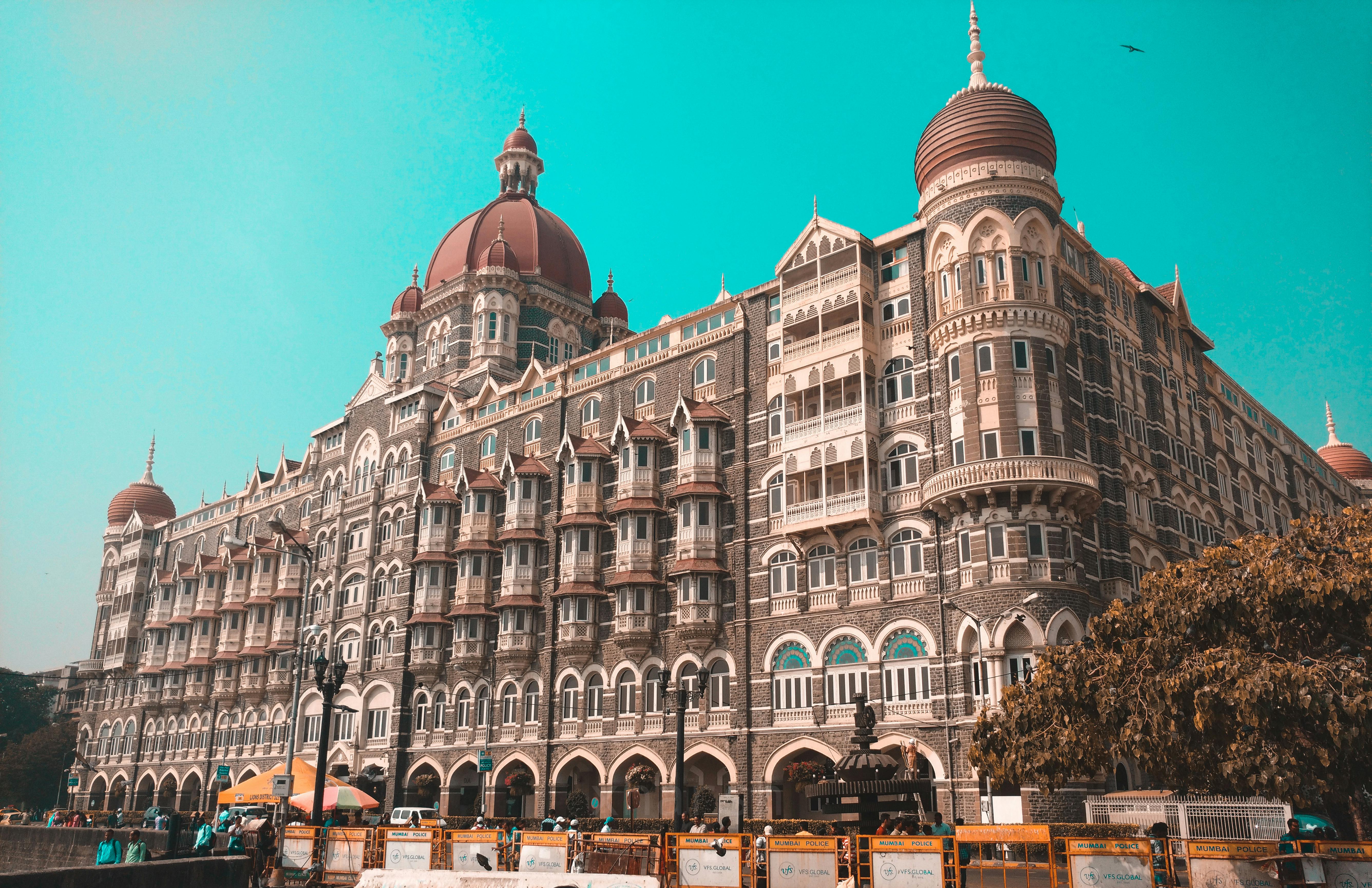 general travels majestic — Photo by HARSH on Pexels