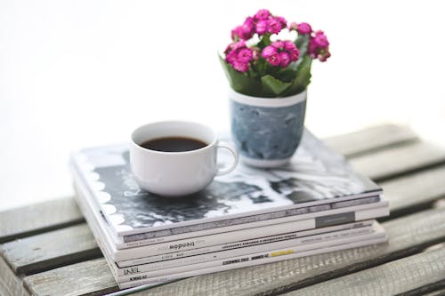 Free Stack of newspapers Stock Photo