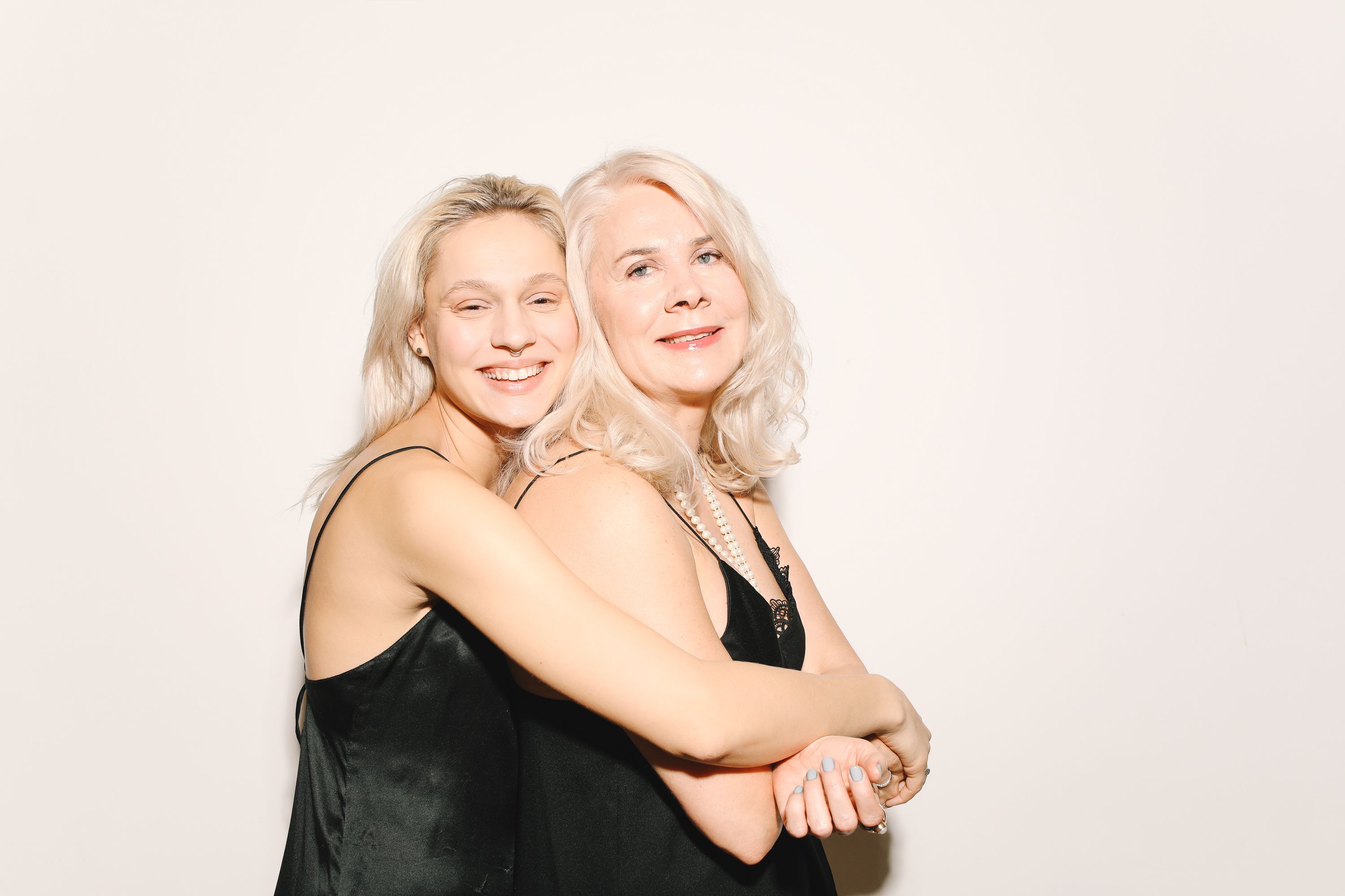 Transforming Mom's Timeless Beauty Tips into Your Own: Easy Tricks for a Youthful Glow — Photo by Polina Tankilevitch on Pexe