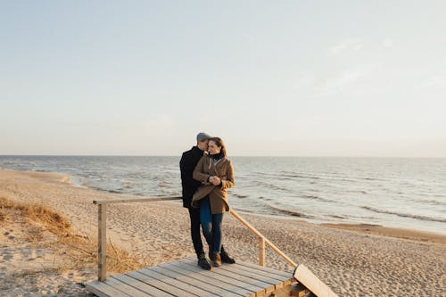 бесплатная Бесплатное стоковое фото с берег, влюбленный, вместе Стоковое фото