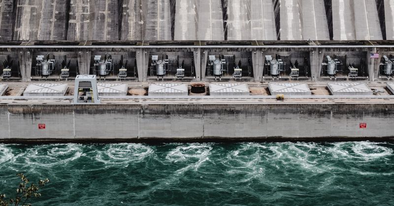 Comment choisir le débitmètre électromagnétique, Coriolis ou vortex pour vos procédés industriels