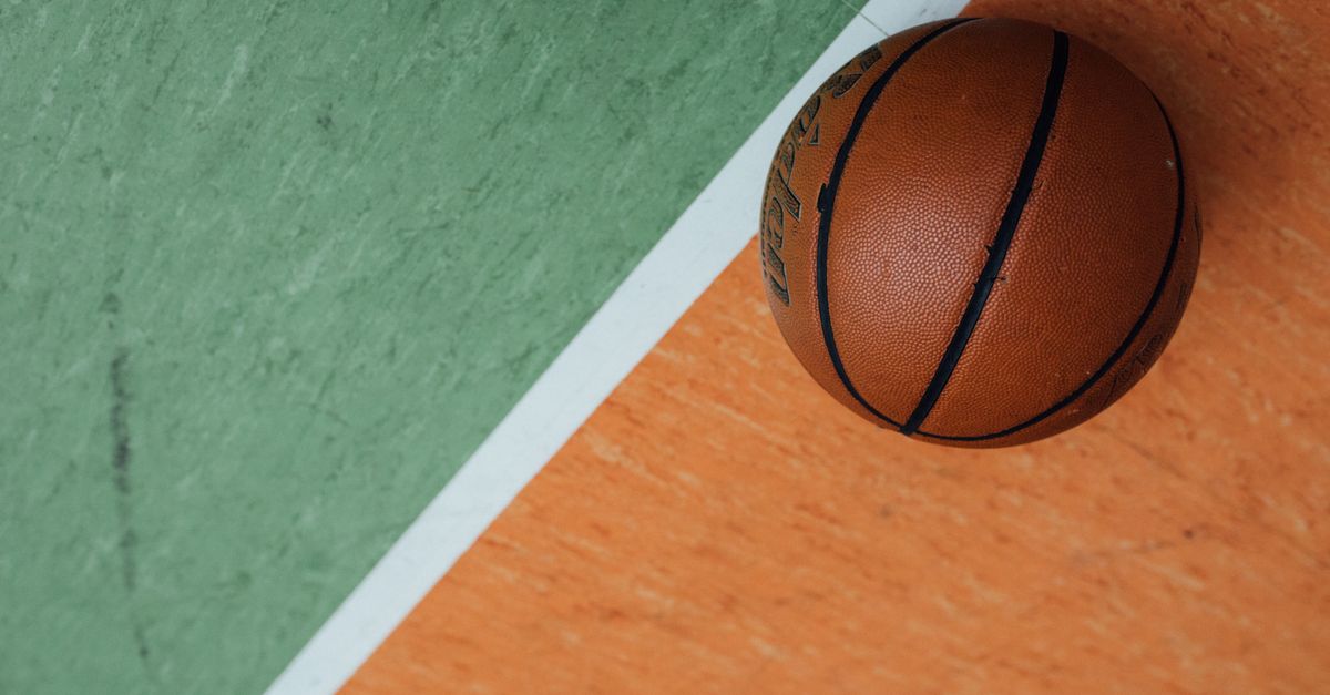 LeBron e os Sixers: uma montanha-russa de emoções na NBA!