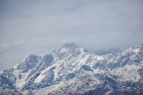 Foto profissional grátis de cadeia de montanhas, cênico, inverno