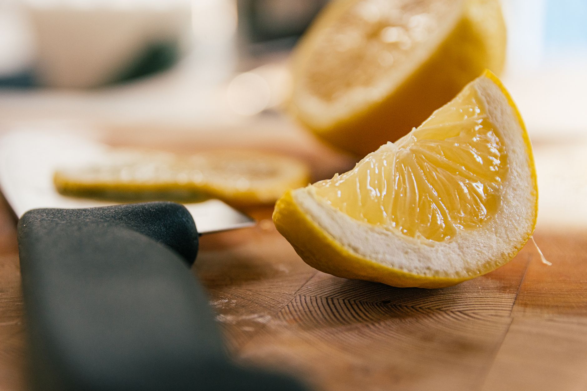 Fresh lemon kitchen counter — Dicas da Vovó
