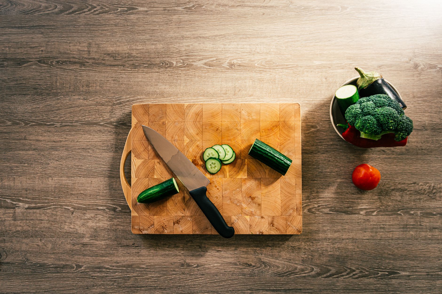 Best Cutting Boards of 2026: Wood, Bamboo, and Plastic Tested
