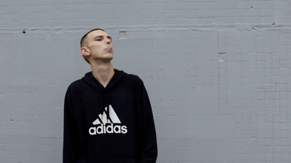 Athleisure sweatshirt suitable for active casual use