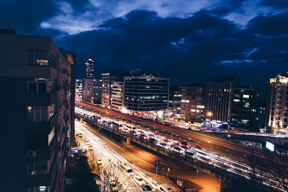 City View With Car Time Lapsed · Free Stock Photo - 1200 x 627 jpeg 106kB