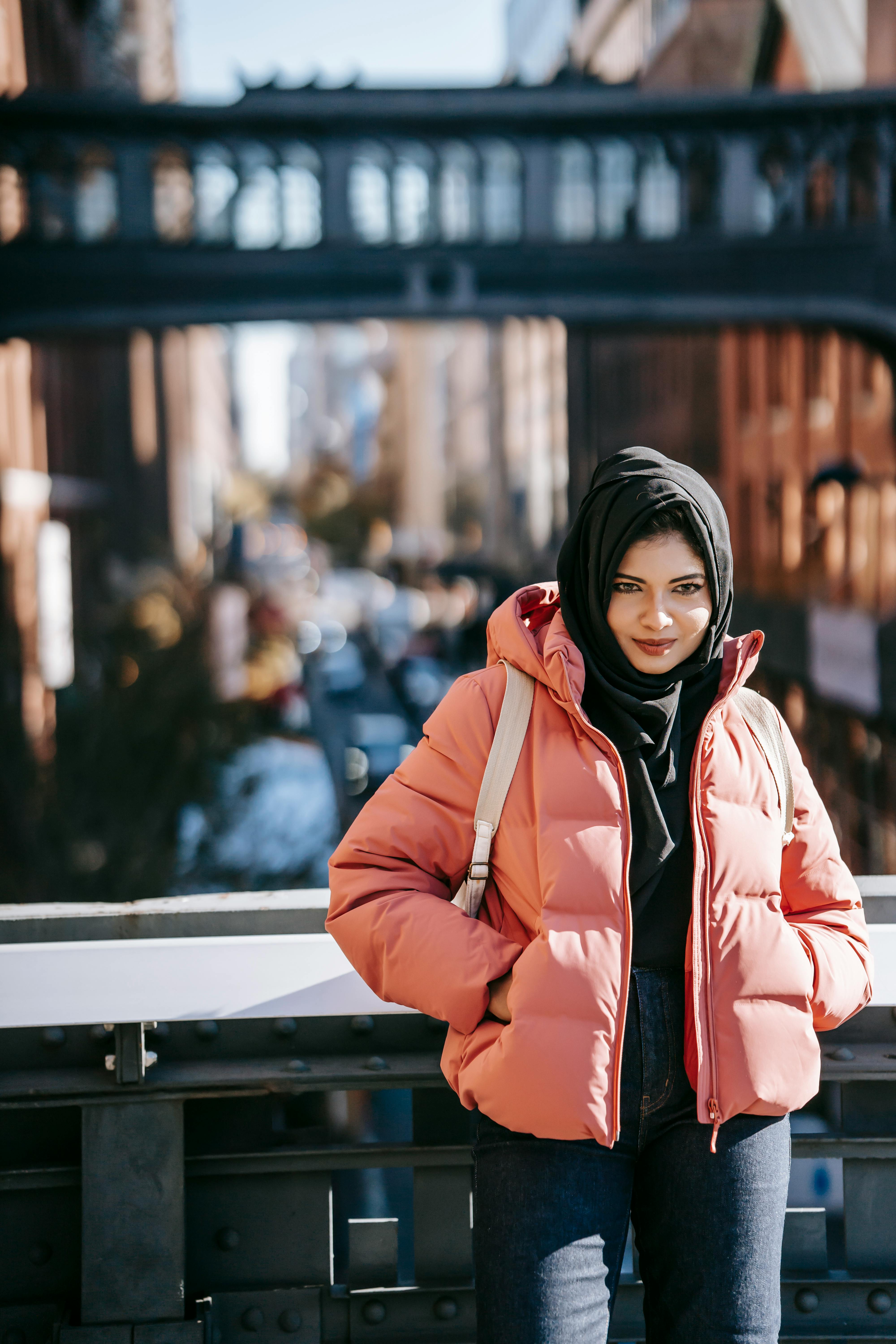 16,841 Puffer Jacket Street Style Stock Photos, High-Res Pictures, and  Images - Getty Images