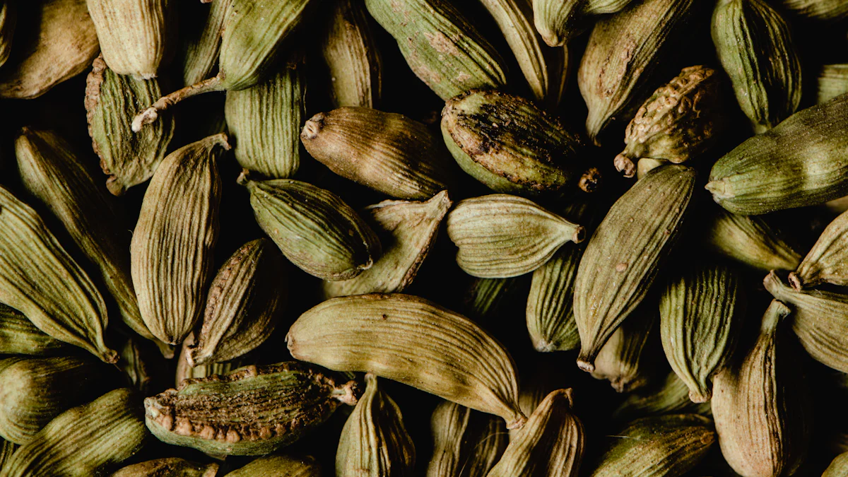 Discover the Benefits of Cardamom Powder