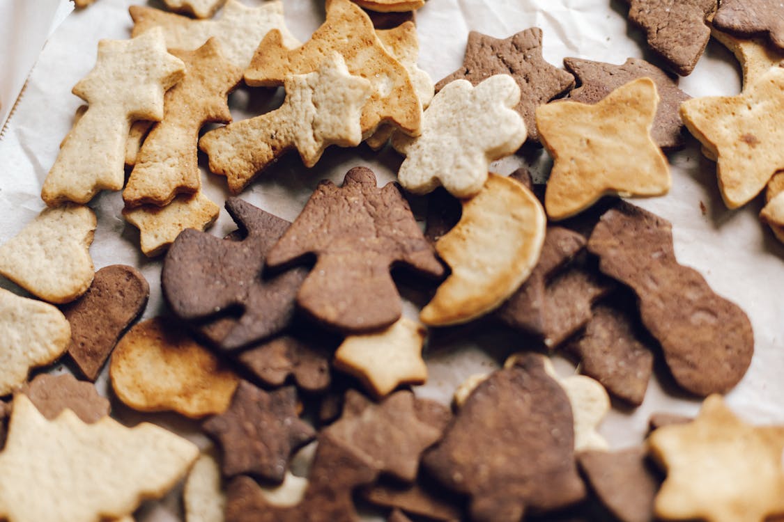 Free Brown and White Star Shaped Cookies Stock Photo