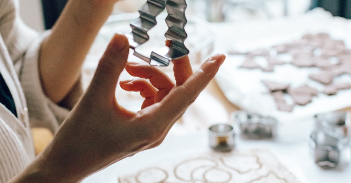 What does cutting mean in baking