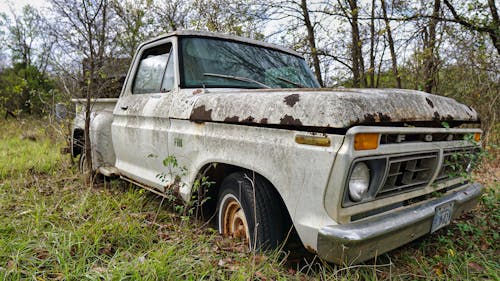 Free stock photo of abandon, abandoned, abandoned truck