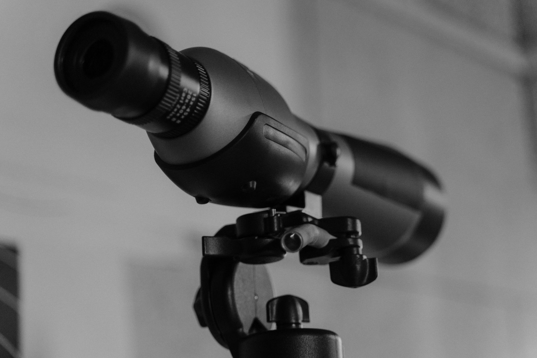 Smart Telescopes vs Traditional Telescopes – Which One Wins for Beginners?