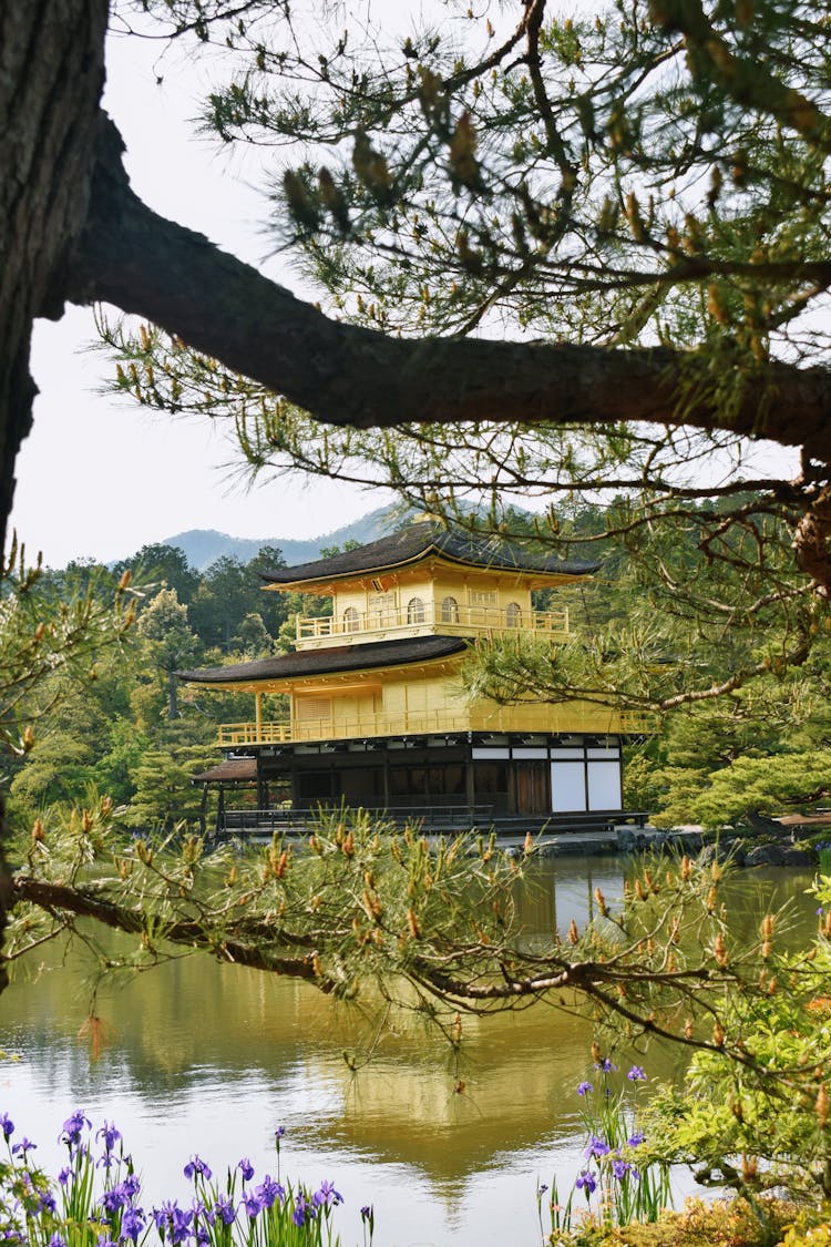  A Temple On The Lakeside