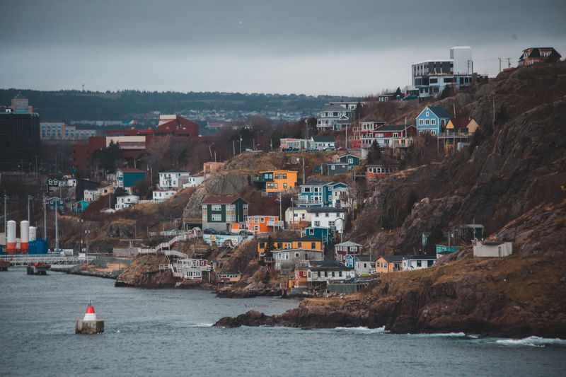 Maisons colorées sur la colline, St. John’s