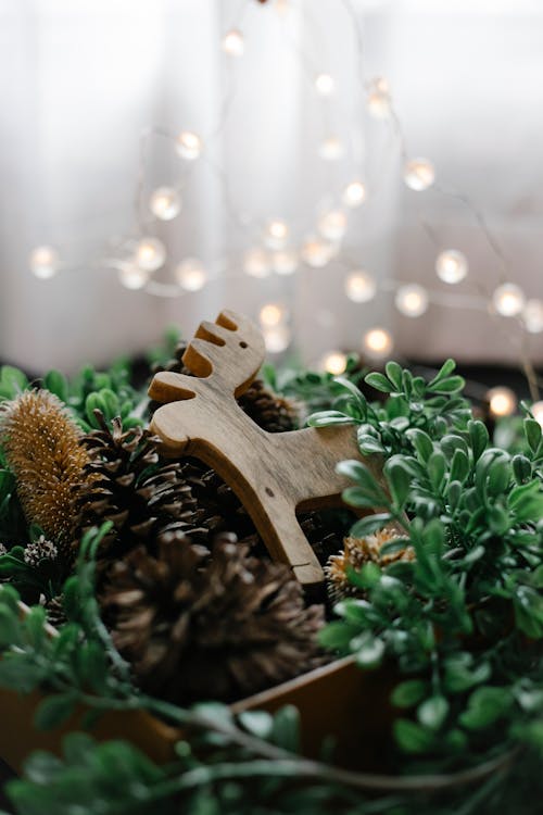 Christmas decorations with pine cones and garland