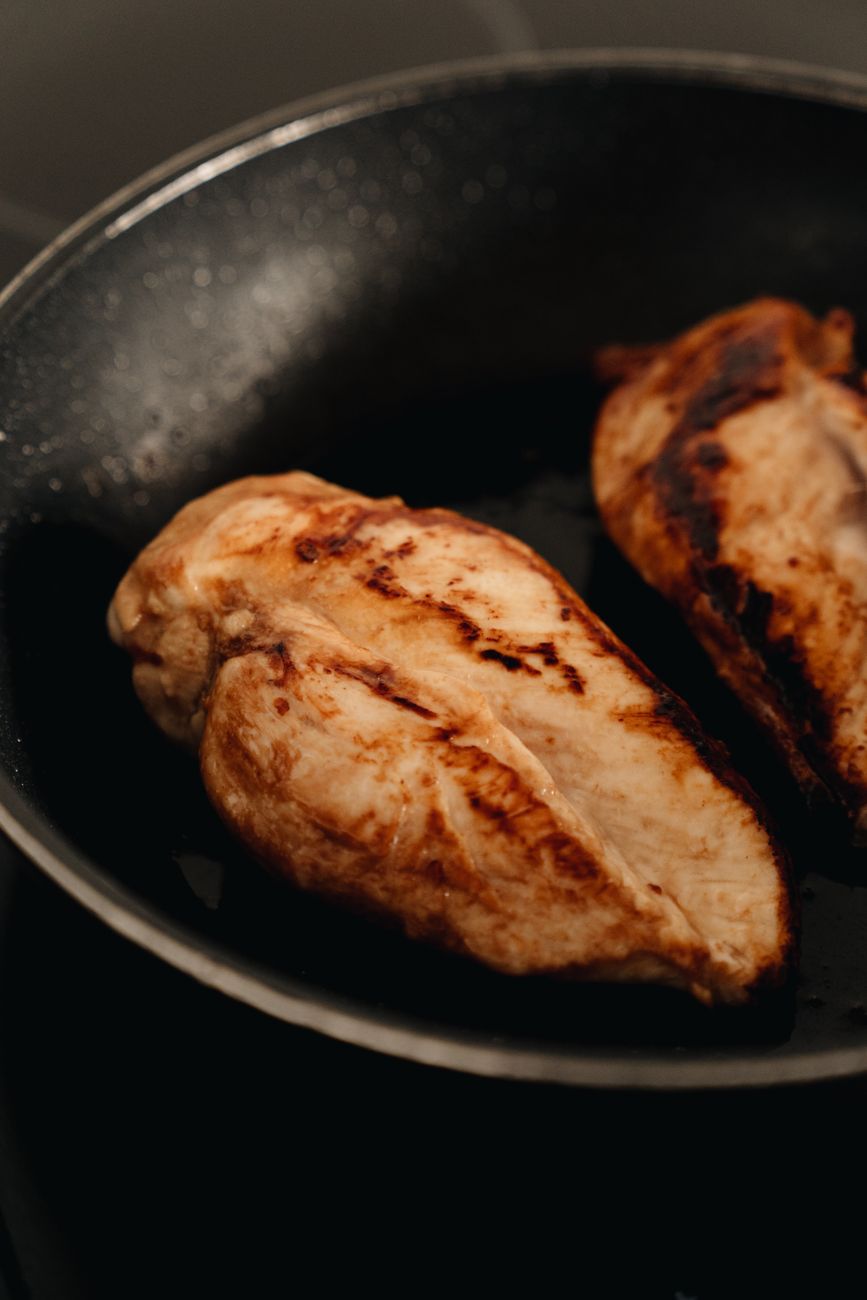 Pan-Seared Chicken Breast with Carrot and Spinach Medley