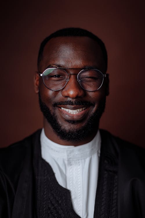 Foto d'estoc gratuïta de barba, foto vertical, home afroamericà