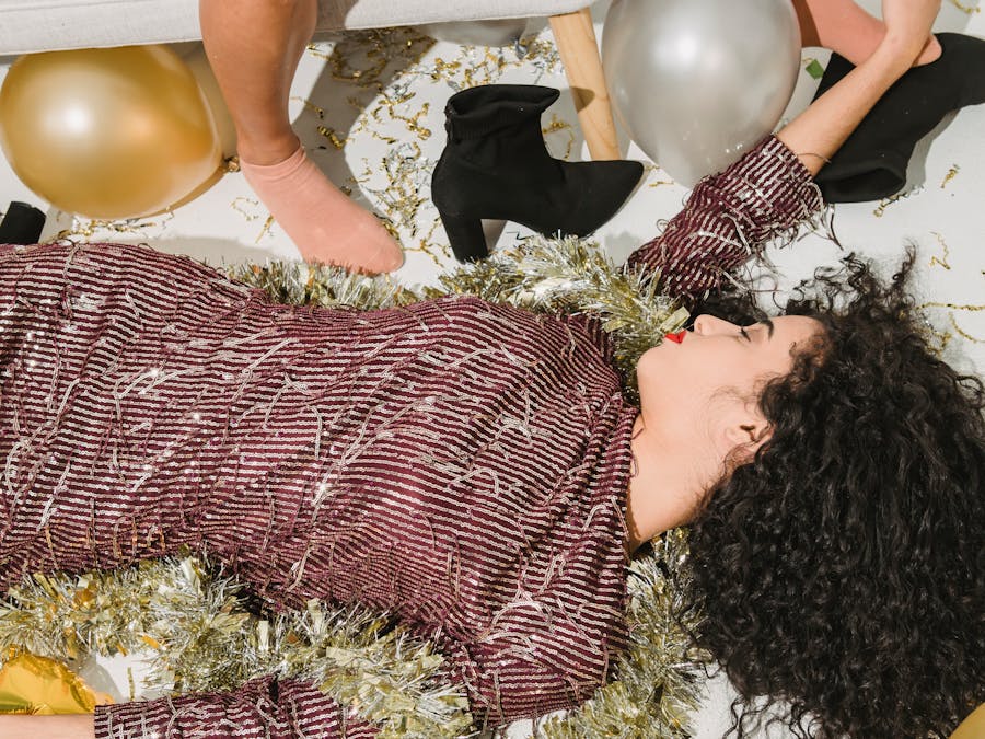 How much sleep does a 70 year old need?