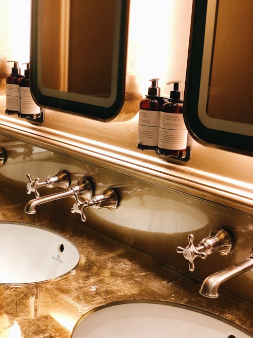 Stainless Faucets on Marble Top Sinks