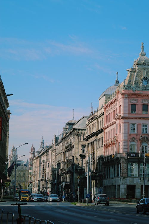Fotobanka s bezplatnými fotkami na tému Budapešť, budovy, cesta