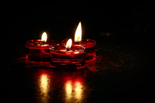 Бесплатное стоковое фото с зажженные свечи, крупный план, огонь
