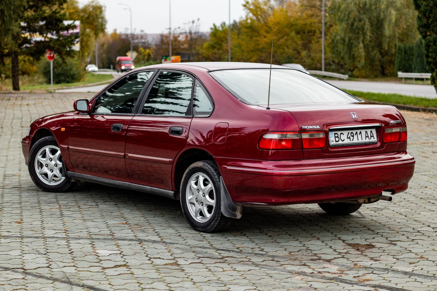 2022 Honda Accord Touring exterior parked view