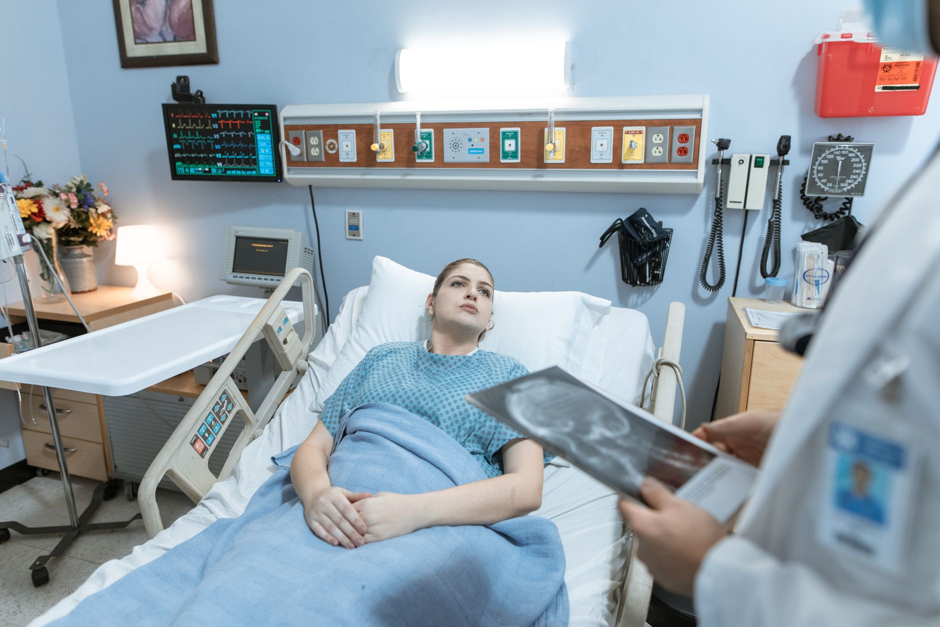 Hospital at Home: How AI Monitoring Is Bringing the Hospital Ward to Your Living Room
