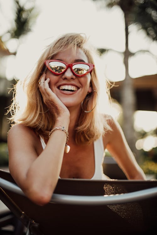Free Woman wearing Sunglasses Stock Photo