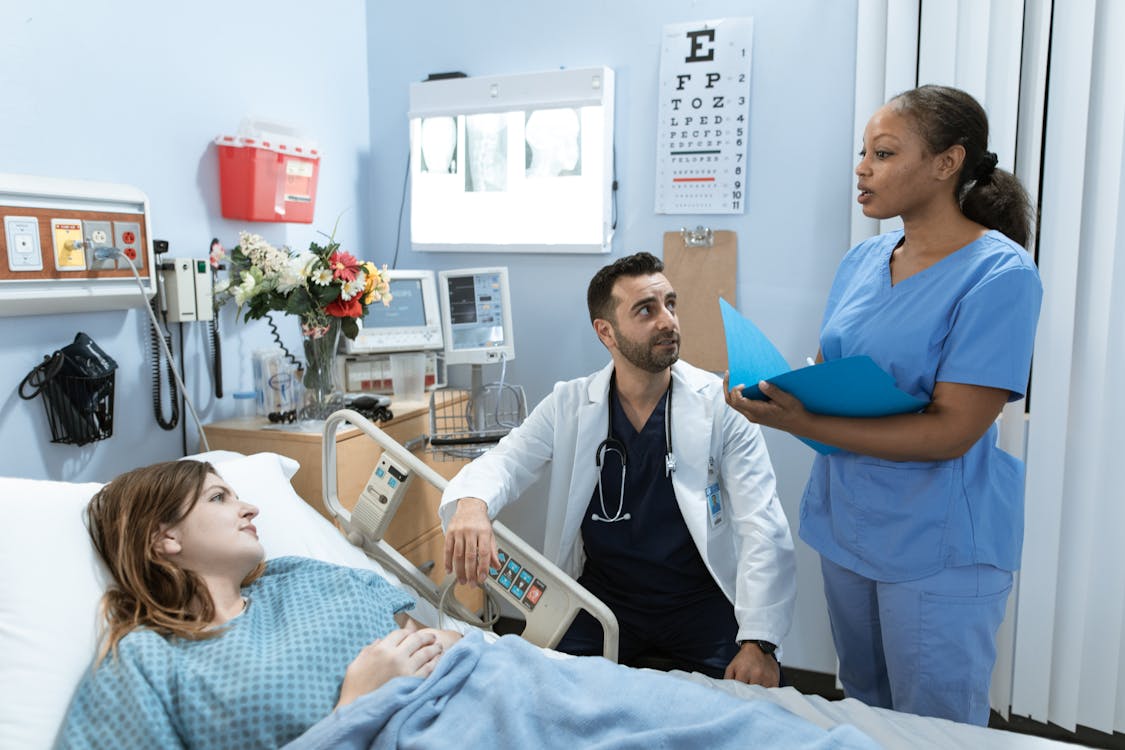 CURSO DE CUIDADOS ENFERMERÍA PACIENTES ONCOLÓGICOS