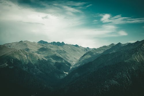  Beautiful Mountain Range Under the Sky