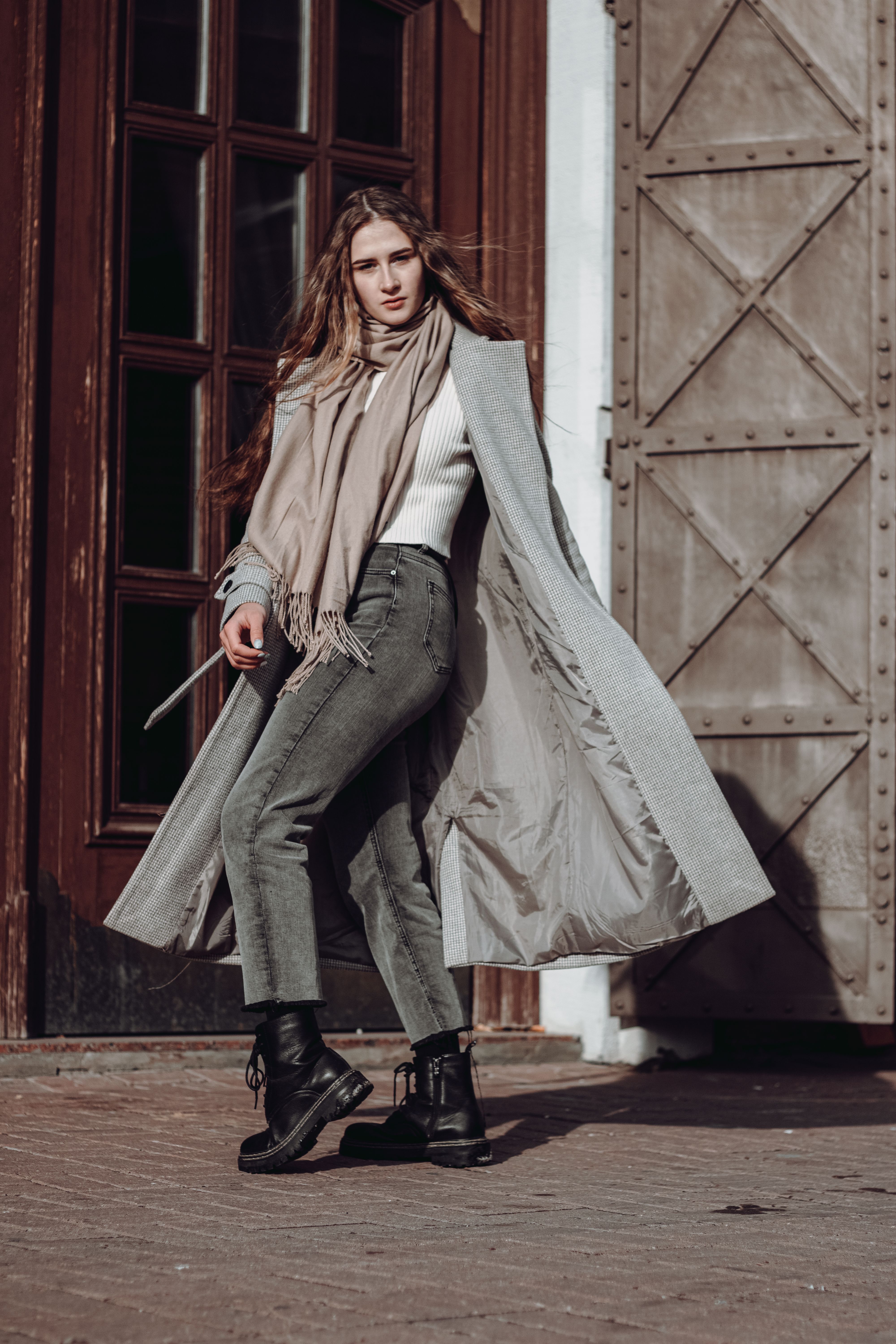 Grey wool coat with hoodie and leggings