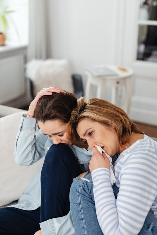 Immagine gratuita di ansioso, donne, donne caucasiche