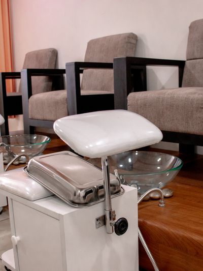 Nail art and manicure services