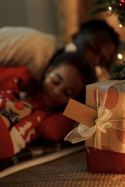 Free Shallow Focus of a Wrapped Christmas Present Stock Photo