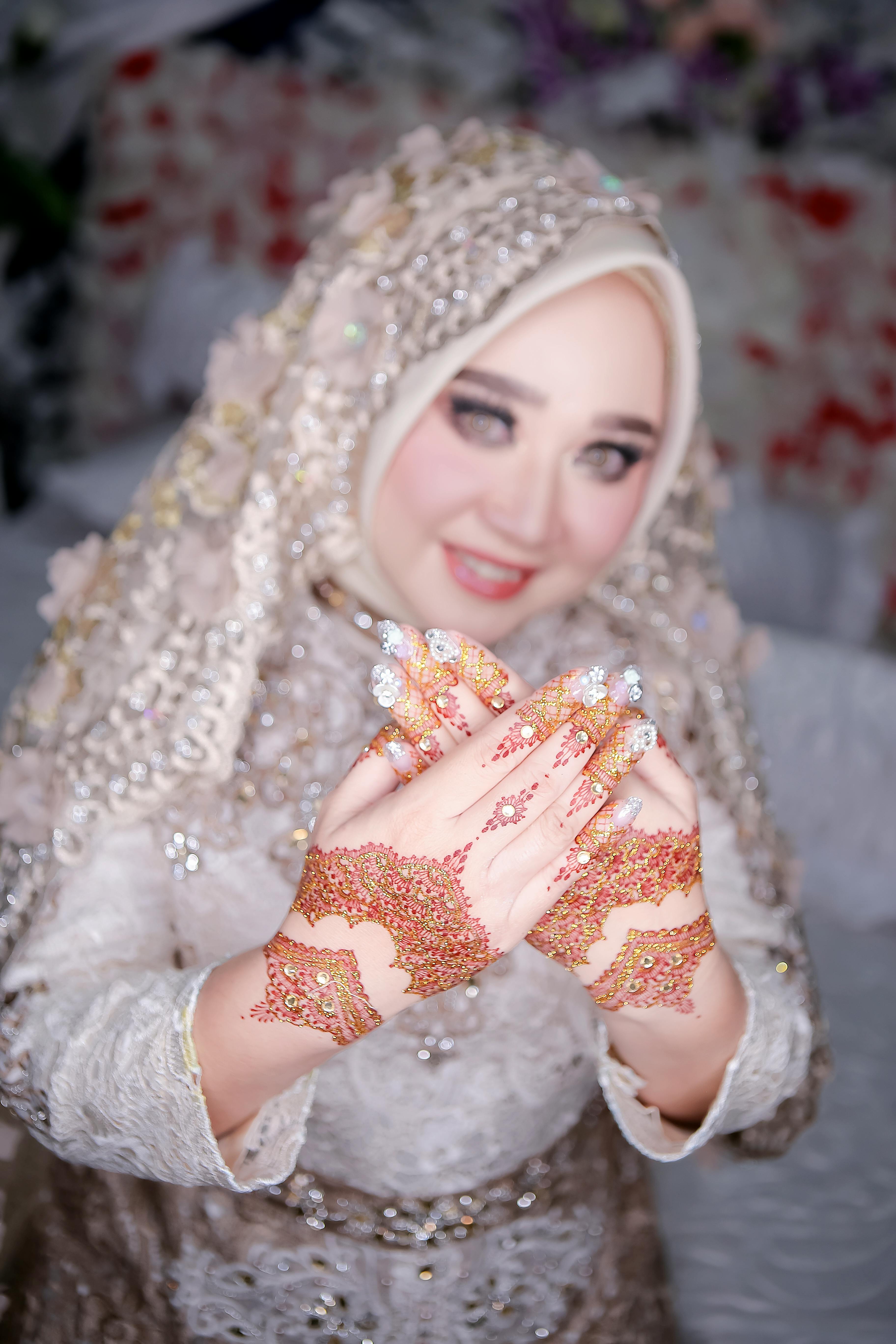 Woman Brunai Islamic Marriage Dress Stock Photo 1460017331 | Shutterstock
