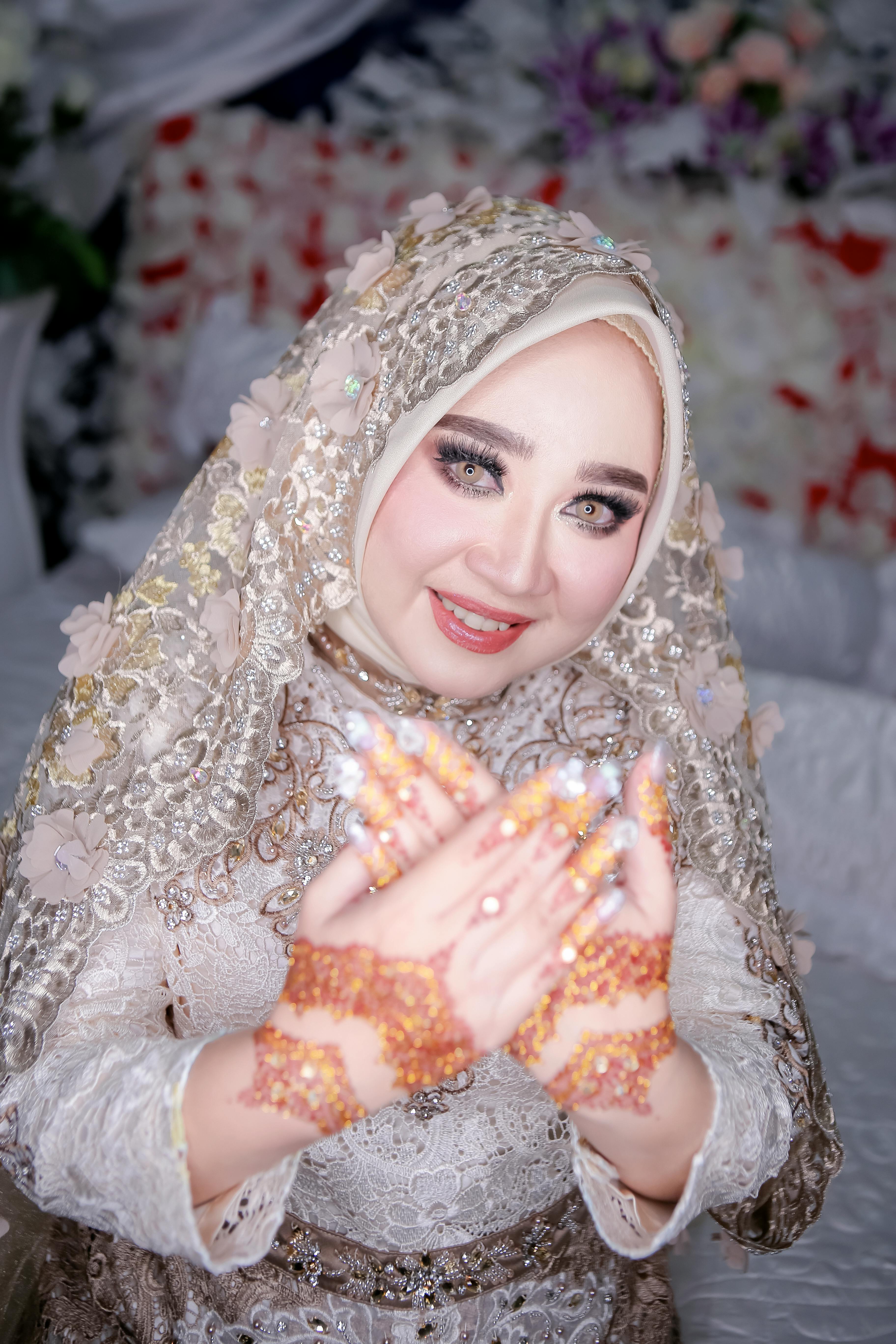 Elegant Muslim Wedding Dresses Long Sleeves High Neck Lace Appliques Bride  Gowns | eBay