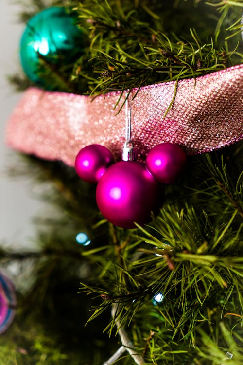 Free Close-Up Shot of Christmas Balls on a Christmas Tree Stock Photo