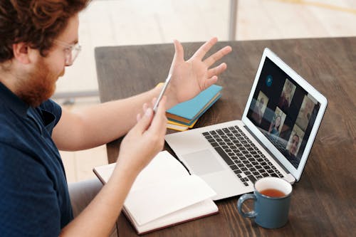 Gratis stockfoto met aan het studeren, baard, beurs