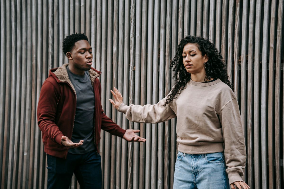 How to Stop Arguing in a Relationship: The 10-Minute Rule That Therapists Swear By